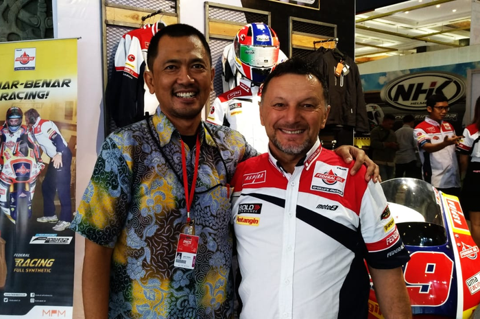 MOTOR Plus-online.com bersama Fausto Gresini