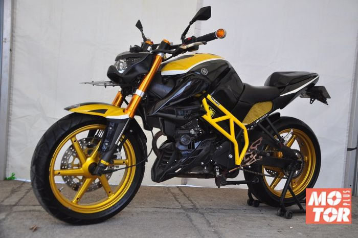 Sebagai pekerja di PT Dirgantara Indonesia, Fani punya taste mumpuni mendesain modifikasi Yamaha V-ixion miliknya