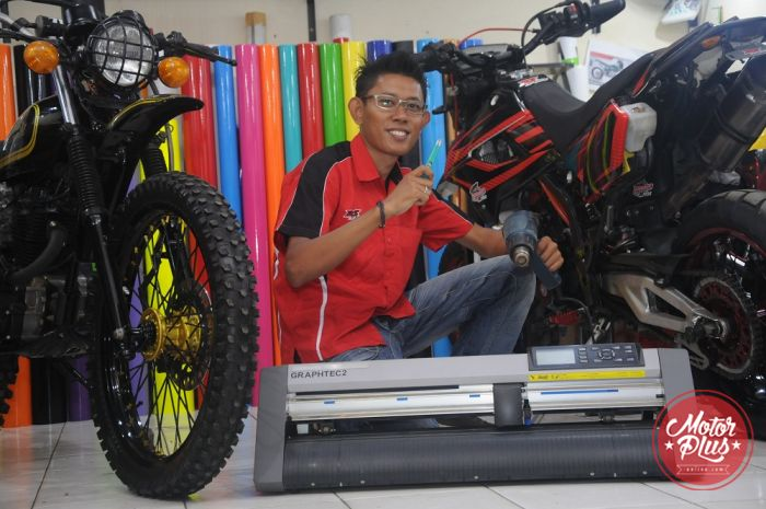 Mau bikin keren motor. Silakan ke DS Graphics Spesialis Decals