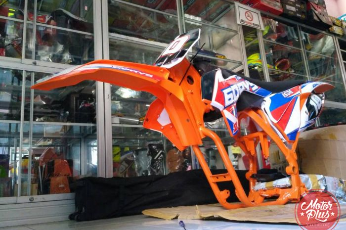 Wuih SMS MM Wonosobo ngasih pilihan buat adventure yang ingin modif motor trail. Nih ada komponen bolt on nya untuk sasis. 