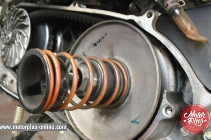 Bikin Tarikan Yamaha Mio Ngisi Atas Bawah 