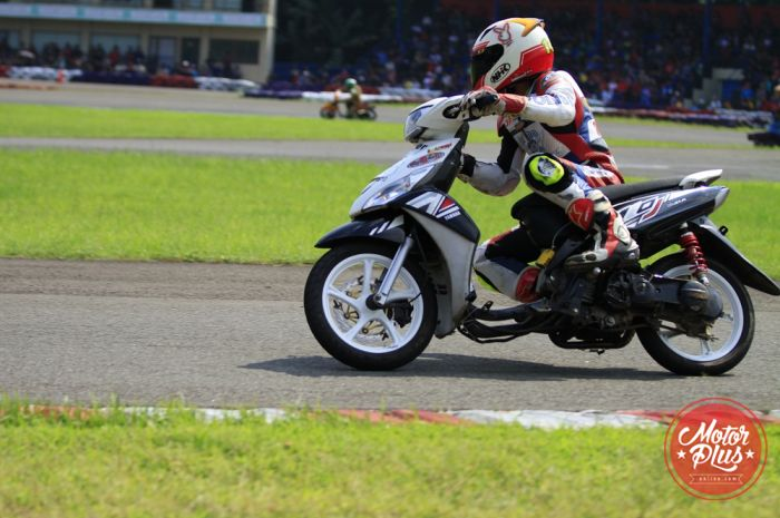 Berbekal bore up, Yamaha Mio J besutan Jamaludin selalu langganan podium.