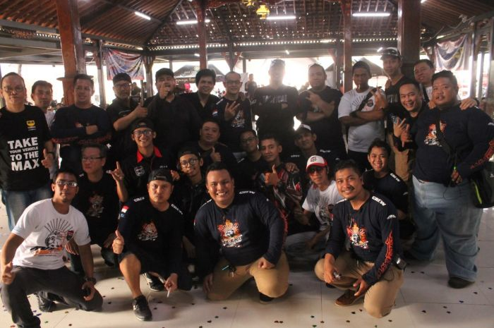 Ribuan orang pecinta Yamaha MAXI Series dari Jakarta dan berbagai daerah lainnya tumpah ruah meramaikan acara yang seru dan meriah ini