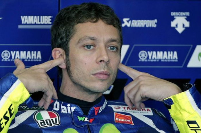 "Itu cara latihan yang konyol. Kesalahan sedikit saat latihan motocross akan membuat tubuh hancur. Saya selalu melarangnya untuk latihan motocross," ucap Graziano.