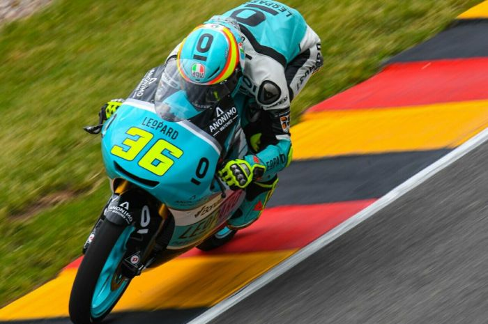 Pembalap Spanyol, Joan Mir berhasil menjadi juara di kelas Moto3 seri Sachsenring, Jerman (2/7).