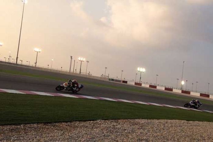 Asia Road Racing Championship (ARRC) sudah memasuki final round alias seri ke-6 di sirkuit Losail, Qatar (21-23/11). Seri ini, juga menjadi penentuan bagi para pembalap Indonesia yang berlaga di ajang ARRC untuk menjadi Juara Asia.