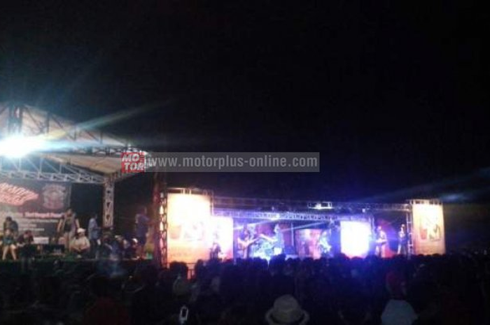 Kegiatan jareg setiap komunitas dan klub pasti ada agenda tiap tahunnya. Salah satunya, Budak Vespa Tangerang (Budavest) yang merayakan acara sakral klub mereka ke-20. Acara diselenggarakan pada Sabtu-Minggu (5-6/11) di Lapangan GUD, Pemda Tigaraksa,