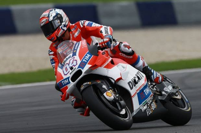 Ducati GP16 yang dipakai Andrea Dovizioso dalam kondisi stabil. Fakta di latihan resmi pertama dan kedua kemarin (12/8) bisa dilihat. Andrea Dovizioso tercepat di babak kedua dan runner up di sesi pertama free practice kemarin. Menarik informasi fakt