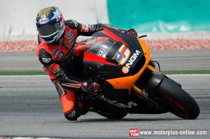 Ketika ada pembalap kompetitif masuk ke tim NGM Forward Racing dan langsung mampu memperlihatkan performa terbaiknya, banyak yang menuding bahwa performa Colin Edwards memang sudah tidak kompetitif lagi.
