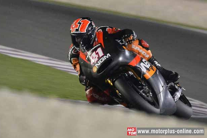Aleix Espargaro yang tampil kompetitif sejak awal membawa motornya meraih hasil tercepat di sesi tes resmi pra musim MotoGP di Sirkuit Losail, Qatar, mengakhiri sesi tes di puncak waktu tercepat.