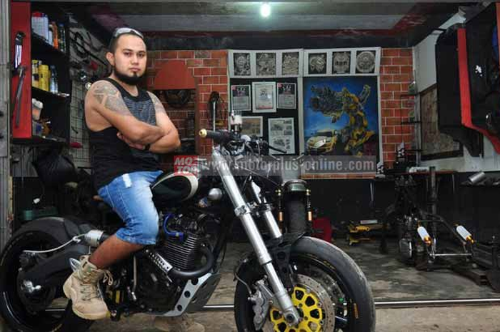 Tidak salah jika Muhammad Lukman S.Pd asal Singkawang, Kalimantan Barat empat tahun lalu berani mengibarkan gerai modifikasi berngaran Minor Fighter Squad Custom Bike (MFSCB). Pasalnya, keberaniannya ini berdasar atas kemampuannya menekuni hingga men