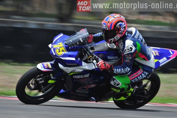 Babak kualifikasi seri terakhir alias final Yamaha Sunday Race R-Cup Series digelar hari ini (14/11) di sirkuit International Sentul, Bogor, Jawa Barat. Paling menarik perhatian hasil kualifikasi final Sunday Race untuk kelas R25 Pro