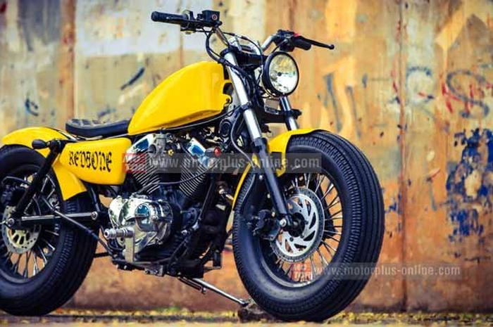 Bosan melihat tampilan standar, Reinhard mengubah Kaisar tampilan Ruby 250 dengan crusher bobber. Tunggangan kesayangannya itu, lebih fresh dan eye catching saat dibawa riding di jalanan ibu kota.