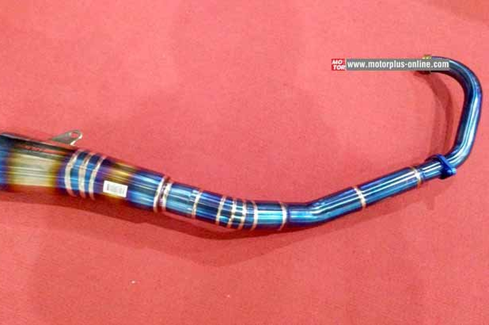 Neh sob, R9 selaku merk knalpot yang sudah mendunia bikin jenis knalpot baru. Kali ini knalpot baru R9 untuk Suzuki Satria FU 150 karburator