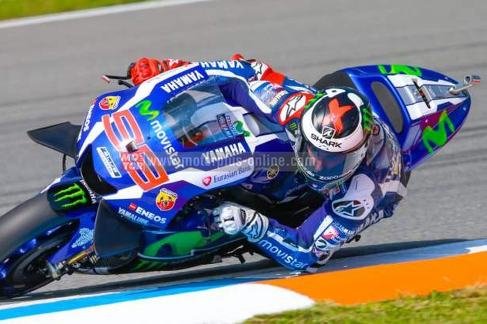 Juara bertahan Jorge Lorenzo mengawali hari Sabtu dengan sangat baik setelah jadi yang tercepat di sesi free practice ketiga. Rider bernomor 99 tersebut mencatatkan waktu terbaik 1 menit 54,791 detik.
