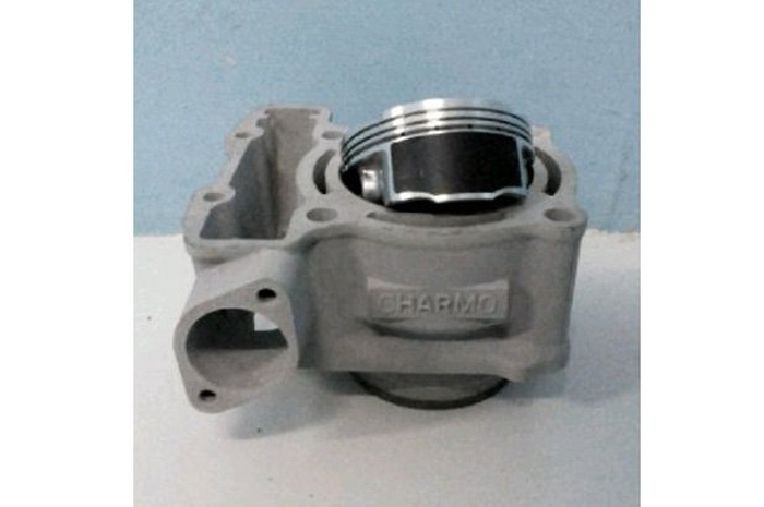 Yang kepingin performa motor Honda CBR150-nya meningkat, mungkin pilihannya bisa paket bore R59 Racing. Paket bore up CBR 150 jadi 200 cc dengan piston forging ini juga didukung blok silinder jenis ceramic. "Diameter pistonnya