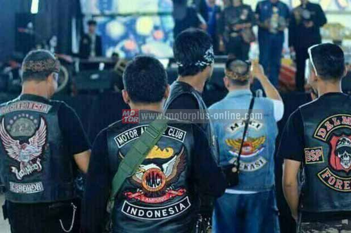 Rakernas Pekalongan menorehkan sejar Hbah bagi MACI. Di acara tsb, MACI Lampung menggagas segera disepakatinya kesepakatan pemakaian emblem klub secara nasional.