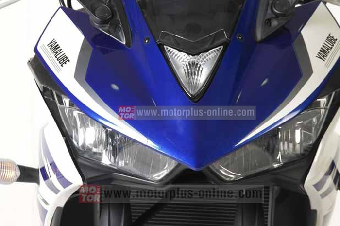 Pada dasarnya, sistem kelistrikan di motor memiliki dua jenis, yakni sistem AC (Alternating Current) dan DC (Direct Current). Nah, sistem kelistrikan lampu, terutama lampu depan, juga terbagi jadi AC dan DC. Pada motor yang lampu depannya sistem AC, 