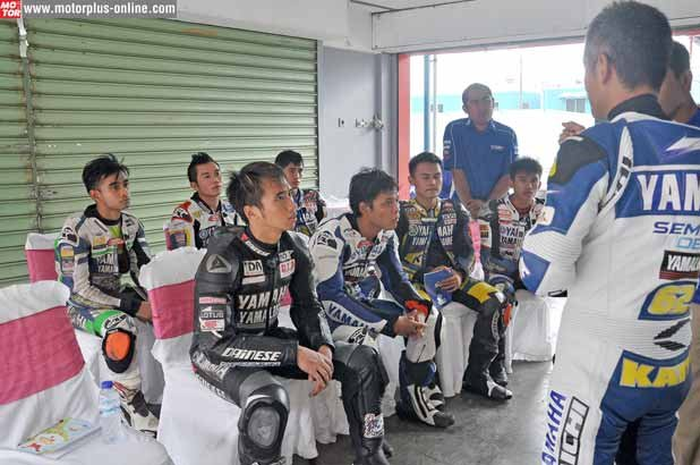 Biar tampil joss di Suzuka 4 Hours Endurance Race akhir Juli, rider Yamaha mulai melatih otot tubuh.