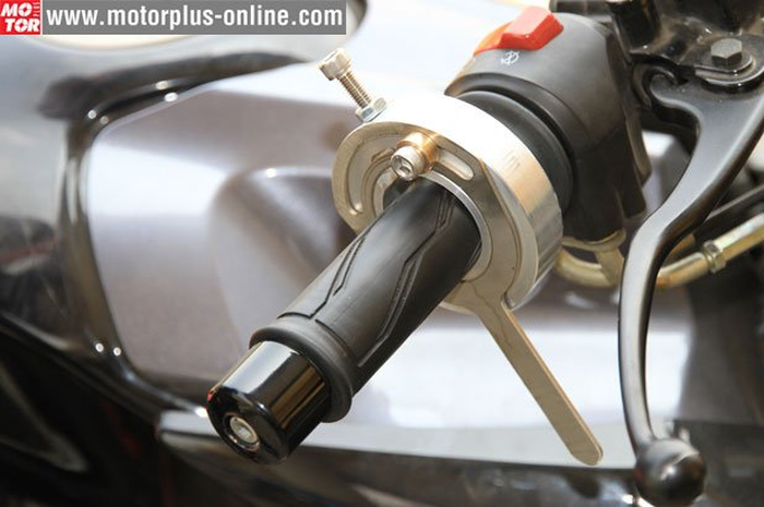 Seting ECU di motor injeksi lebih afdal kalau di atas mesin dyno. Namun, kalau susah cari mesin dyno masih bisa kok seting ECU. Ada alat seting ECU tanpa dyno yang wajib dimiliki