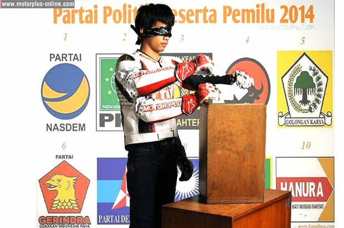 Musim kampanye telah tiba. Kemarin (26/3), MOTOR Plus sempat memantau langsung kegiatan kampanye di beberapa tempat. Sejujurnya, attitude motoris peserta kampanye nggak mengalami perubahan setiap lima tahun.