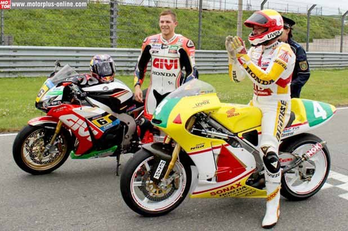 Gimana sih rasanya bisa mengendarai sepeda motor balap kepunyaan orang tua kita yang pada tahun 1991 pernah berlaga di kejuaraan GP 250 sebagai pemenang runner up? Stefan Bradl beruntung banget tuh!