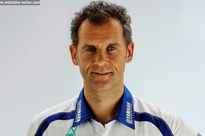 Setelah pensiun dari balap Wilco Zeelenberg yang asli Bleiswijk, Belanda, bergabung dengan Yamaha Eropa Tahun 2009. Dia ditunjuk Team Manager Yamaha Factory Racing di ajang World Supersport. Dia menempa Cal Crutchlow dan Fabien Foret.