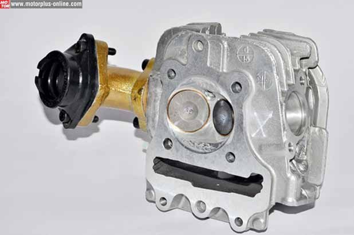 Bintang Racing Team (BRT) punya paket Super Head untuk Honda BeAT FI dan Scoopy FI. Paket head ini dibanderol Rp 4,2 juta. Di dalamnya sudah termasuk klep in 29 mm dan ex 24 mm. Tinggal bolt on, langsung ngacir!
