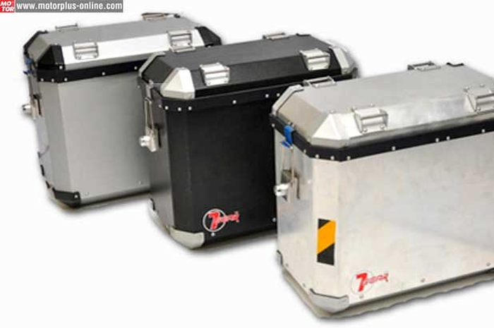 Ada 2 pilihan kapasitas side box yang ditawarkan 7 Gearsmall dengan kapasitas 23 liter dan medium 25 liter. “Untuk kapasitas lebih besar bisa juga diorder kok sesuai keinginan,”  ujar Kang Adet yang kantornya bertempat di Jl. Pendidikan III No.1A Cij