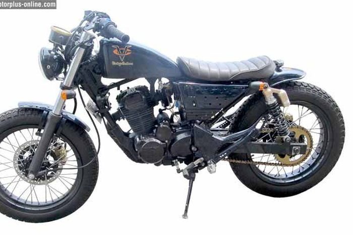 Romy Sutrisno, sejak awal ingin tampilan Honda Tigernya diubah model Brad Style yang  padat, rapat dan makin terlihat kokoh.