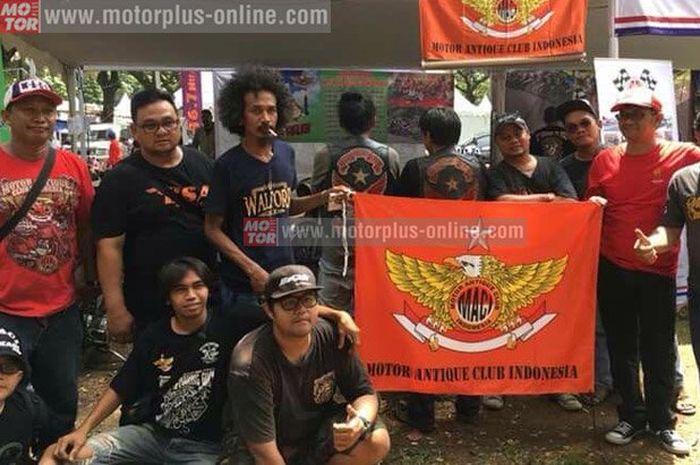 Tim tur religi MACI (Motor Antique Club Indonesia) yang sangat bergaung di dunia bikers hadir di Otobursa Tumplek Blek 2017.