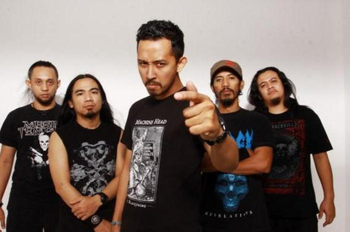 Koil Dead Vertical Siksa Kubur Ramaikan Konser Burgerkill di Senayan