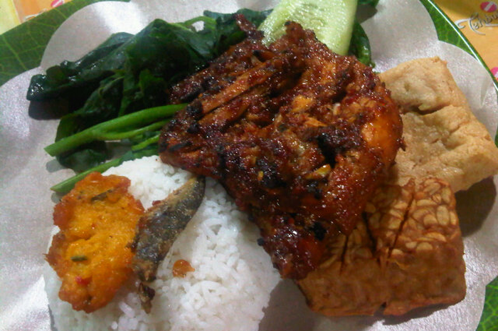 Nasi Tempong