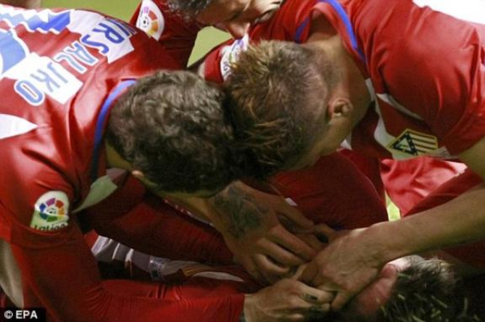 Fernando Torres Hampir Tewas Setelah Jatuh Kepala Duluan