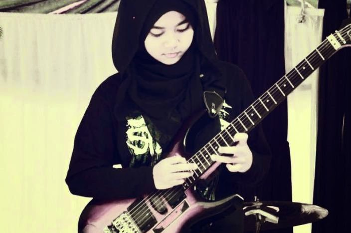 Nggak jadi masalah usia dan gender, kalau mau nge-rock, ya tinggal nge-rock!