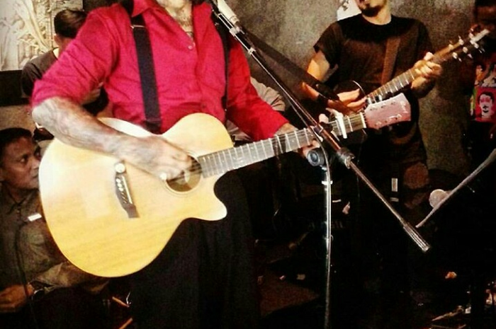 Akustikan bareng JRX SID