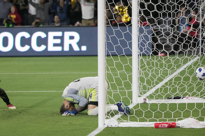 Kiper ini Bikin Blunder yang Bikin Timnya Kalah