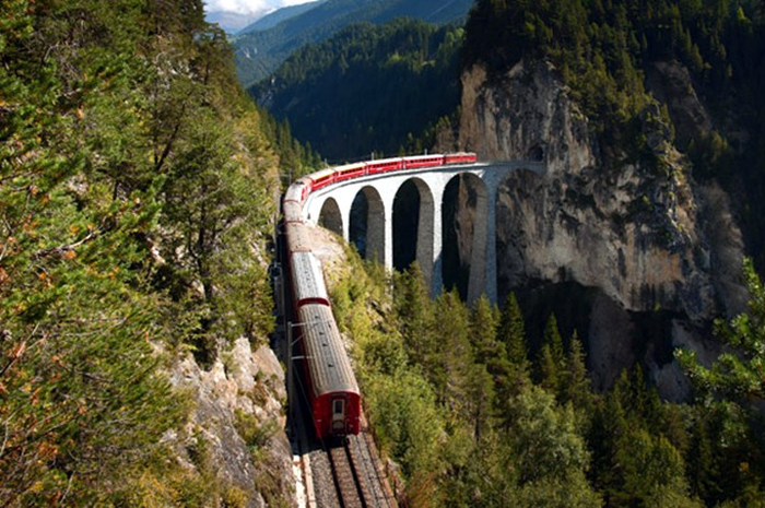Wisata Kereta Api Termahal Di Dunia