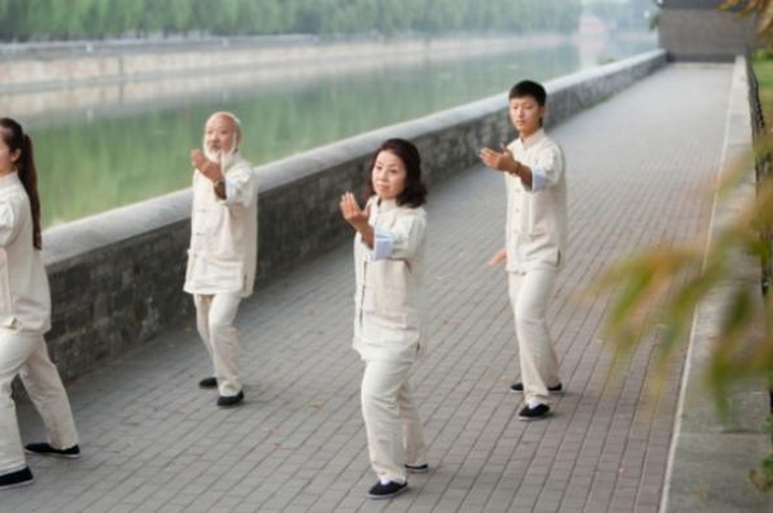 Mengatasi Nyeri Sendi dengan Tai Chi
