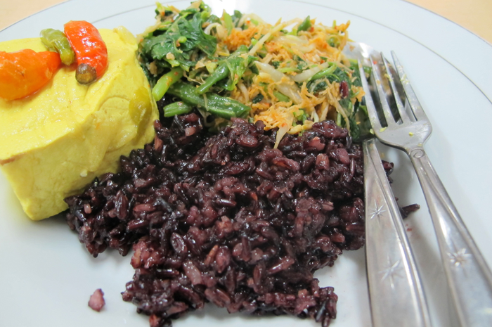 Mengenal Nasi dari Beras Hitam