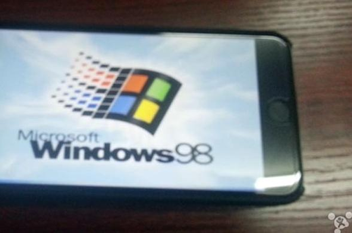 Programer Asal Tiongkok Berhasil Install Microsoft Windows 98 di iPhone 6 Plus
