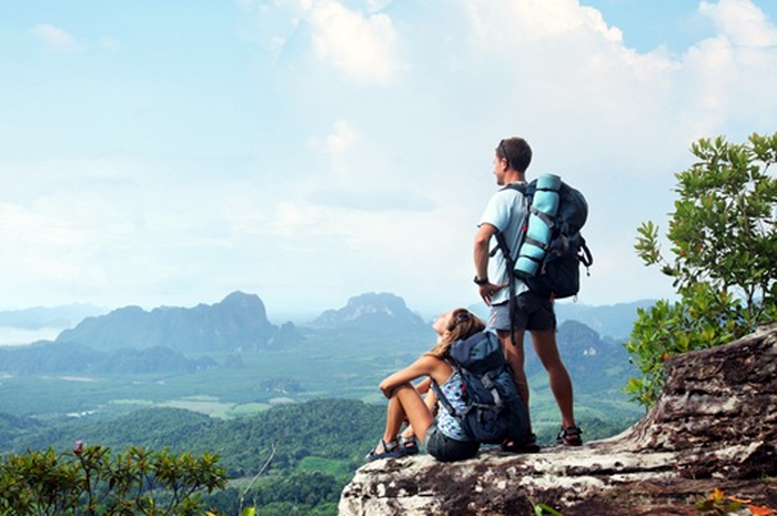 Wisata Berdua Memercikkan Romansa