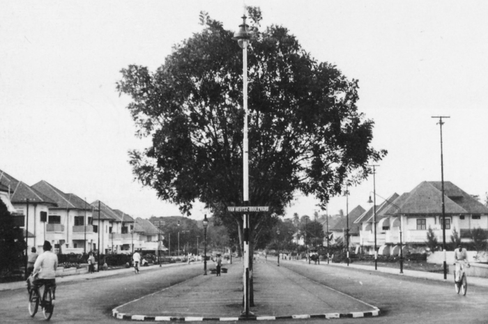 Hantu Kompeni dan Perampok di Menteng (2)