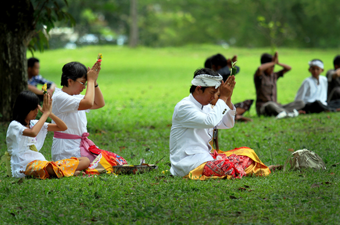 Penyucian Alam Semesta Jelang Nyepi