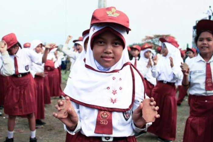 4,1 juta anak Indonesia putus sekolah.