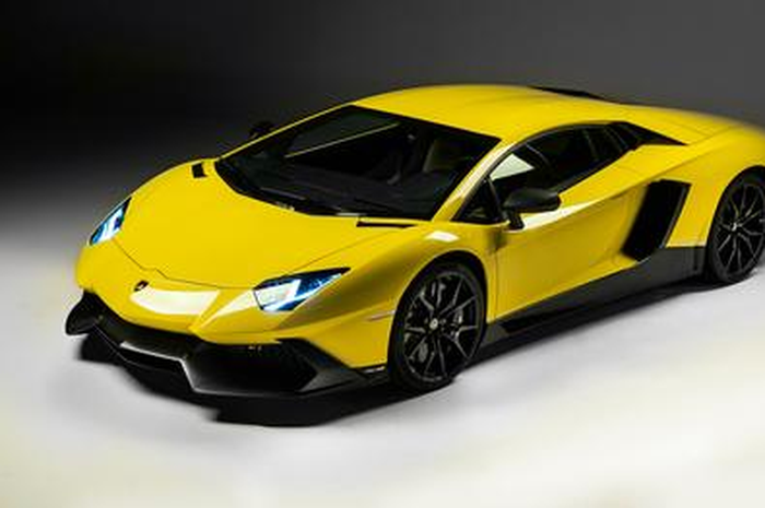 Lamborghini Aventador LP 720-4 