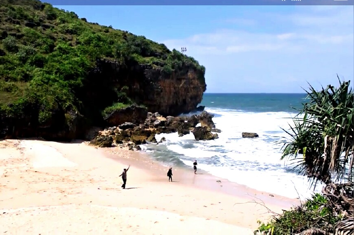 Pantai Ngeden/Ngedan