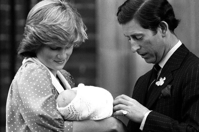 Hari ini 20 tahun silam adalah hari meninggalkan Putri Diana. Sosok yang lekat dengan mode dan kegiatan amal ini meninggal karena kecelakaan.