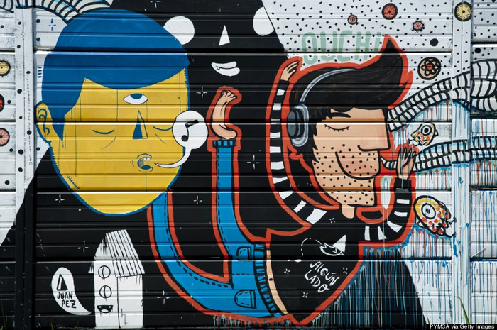 Ada street art (seni jalanan) terbaik yang dibuat oleh seniman di masing-masing kota besar dunia.