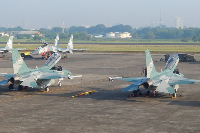 Di Rusia, jet-jet tempur Sukhoi yang berharga sangat mahal hanya digunakan sekali pakai untuk perang seperti senjata pusaka.
